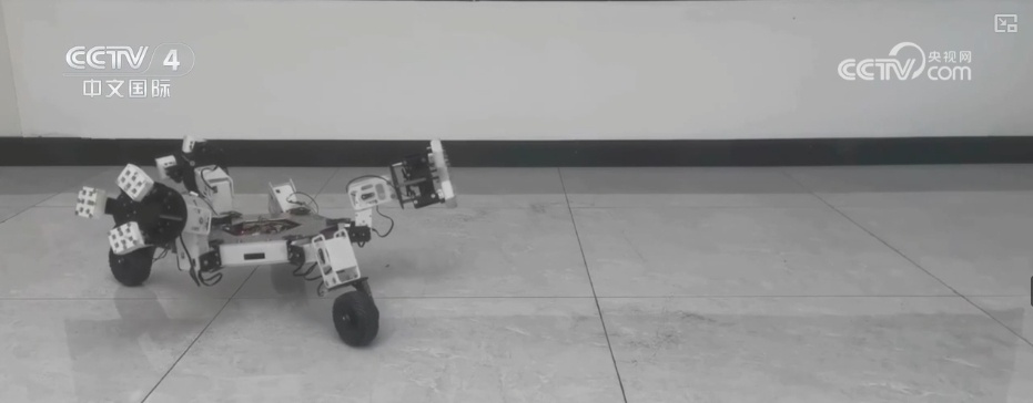 三轮足、爪刺足，从科幻走向现实！160秒解锁→国内首个“星际矿工”