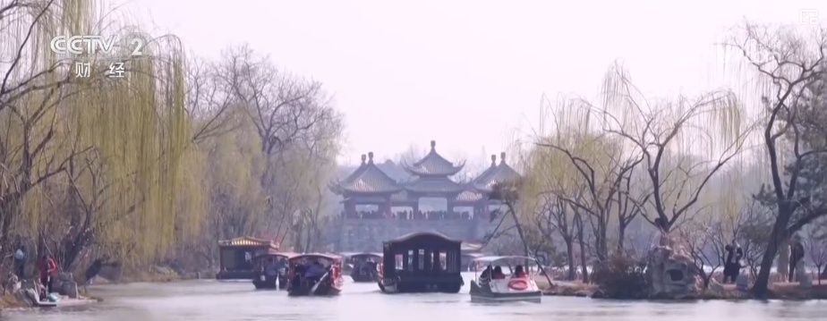 “春日盛景+限定美食” 花“香”盛“宴”点亮春经济