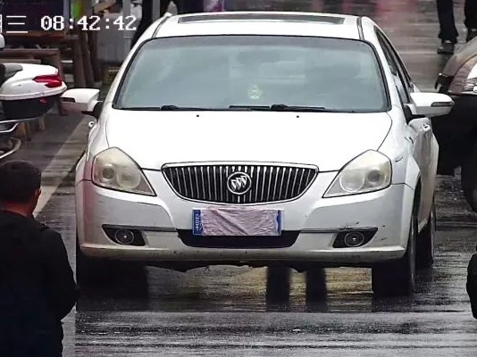 货车安装“翻牌器”，9分没了！