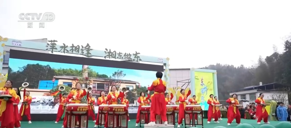 低空赏花、竹排泛舟……春日经济“金”满地 沉浸式体验“花漾生活”