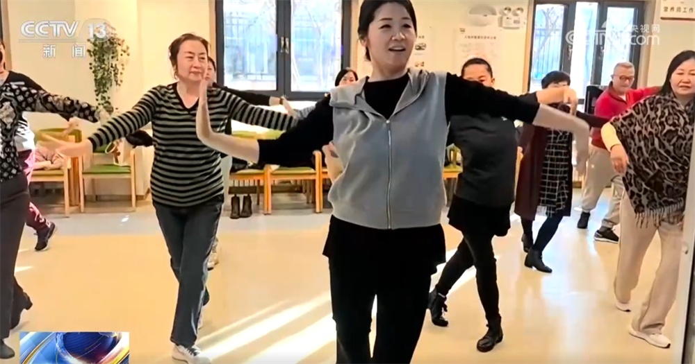 退而不休、老有所为 银发族争当“时光合伙人”焕发新活力 退而不休、老有所为 银发族争当“时光合伙人”焕发新活力