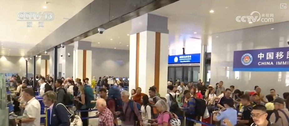 入境免签“牵手”追花游 文旅市场春意盎然释放多“彩”活力