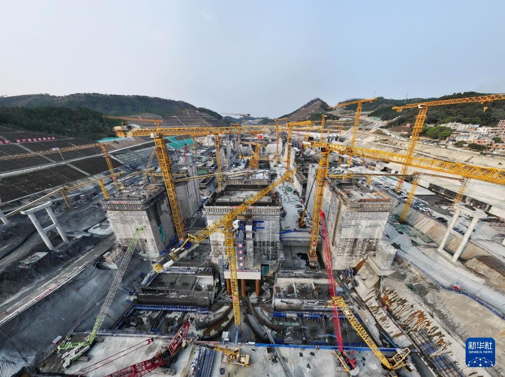 平陆运河忙施工