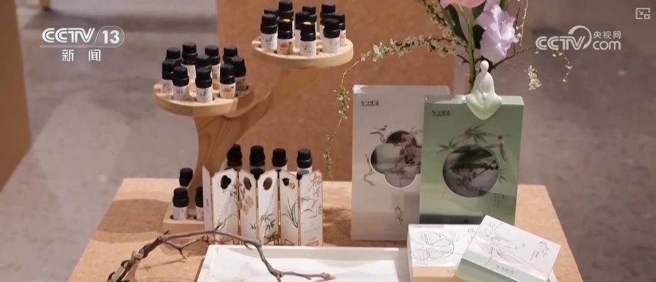 “首发+”碰撞“新”火花释放无限可能 助推消费新空间加速“进化” “首发+”碰撞“新”火花释放无限可能 助推消费新空间加速“进化”