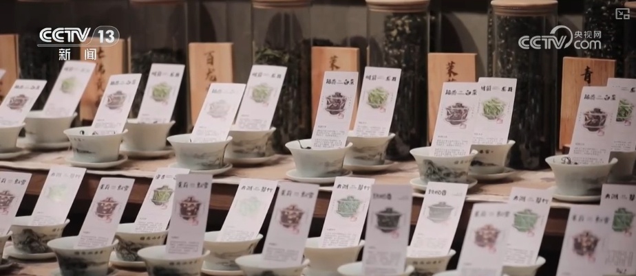 “首发+”碰撞“新”火花释放无限可能 助推消费新空间加速“进化” “首发+”碰撞“新”火花释放无限可能 助推消费新空间加速“进化”