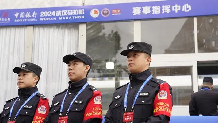 “汉马”观赛请注意!警方提示:禁飞无人机、勿越警戒线 “汉马”观赛请注意!警方提示:禁飞无人机、勿越警戒线