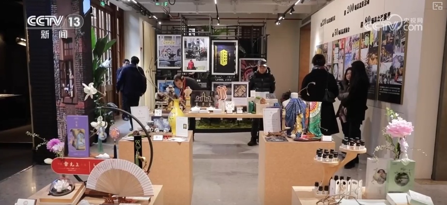 “首发+”碰撞“新”火花释放无限可能 助推消费新空间加速“进化” “首发+”碰撞“新”火花释放无限可能 助推消费新空间加速“进化”