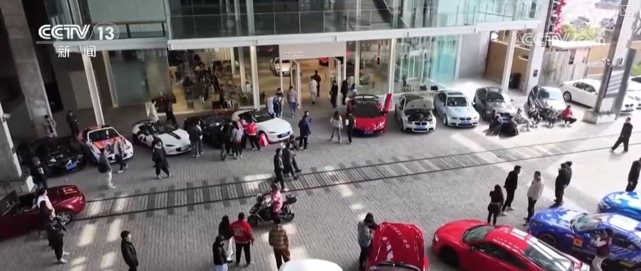 “首发+”碰撞“新”火花释放无限可能 助推消费新空间加速“进化” “首发+”碰撞“新”火花释放无限可能 助推消费新空间加速“进化”