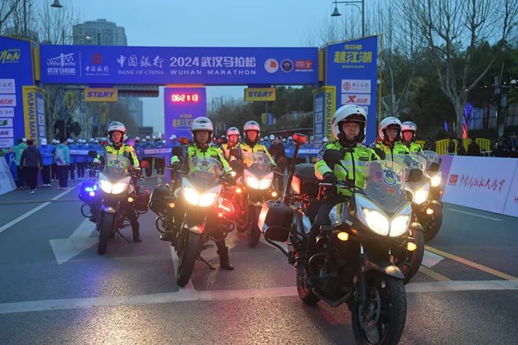 “汉马”观赛请注意!警方提示:禁飞无人机、勿越警戒线 “汉马”观赛请注意!警方提示:禁飞无人机、勿越警戒线