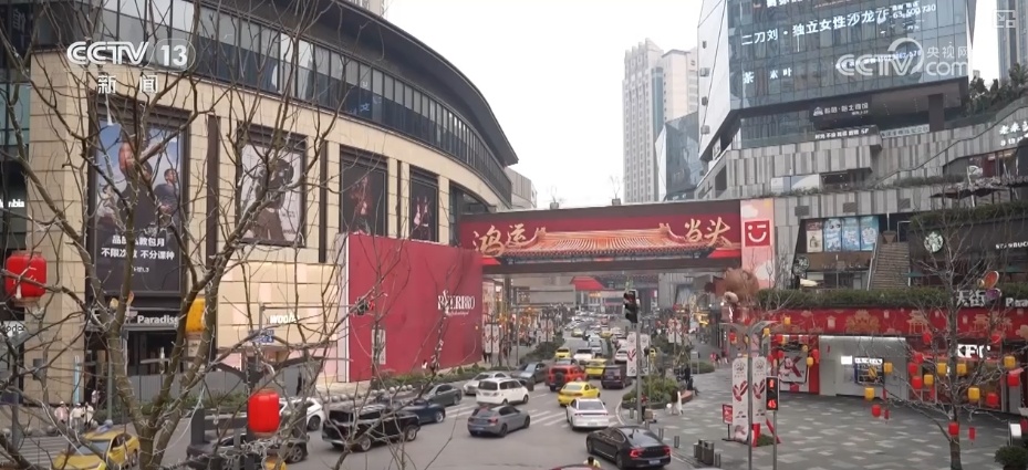 “首发+”碰撞“新”火花释放无限可能 助推消费新空间加速“进化” “首发+”碰撞“新”火花释放无限可能 助推消费新空间加速“进化”