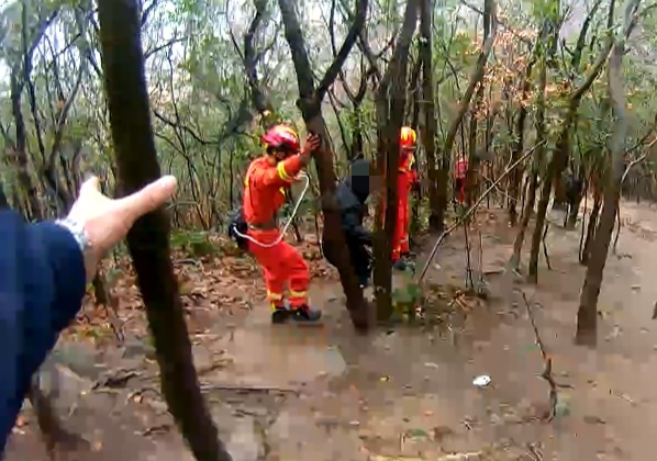 事发海宁高阳山“绝望坡”……野外徒步要注意了！