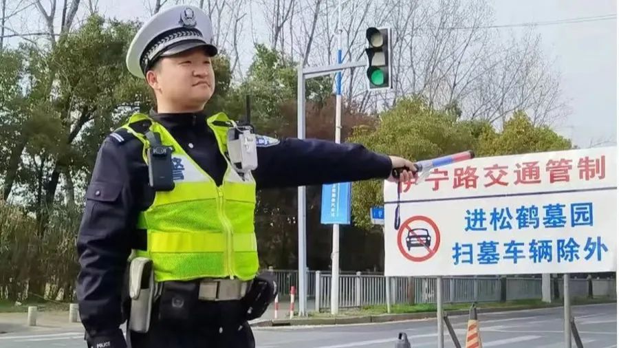 确认！上海要狂飙至29℃；周末大车流将至：这些地方拥堵加剧，一地有交通管制