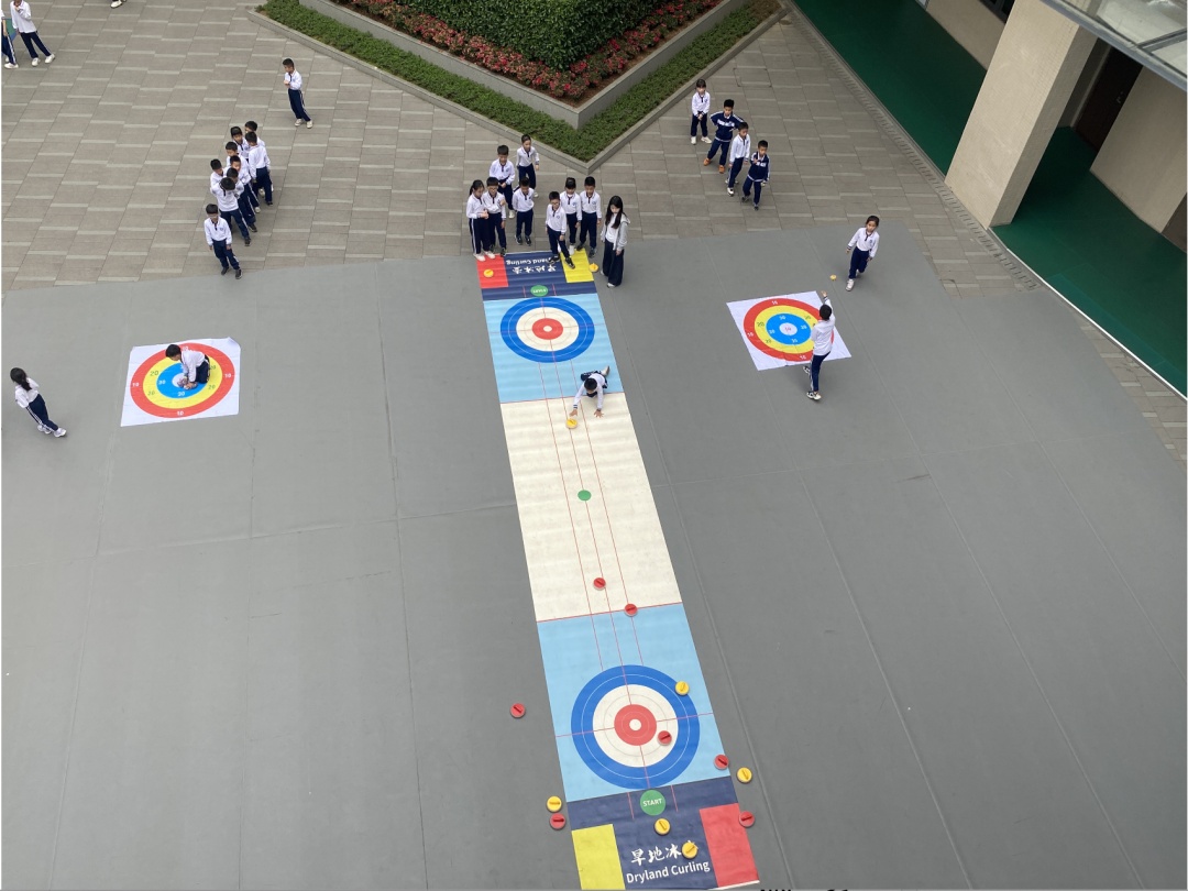 “每天一节体育课”后,广州有语文、数学老师“变身”体育老师 “每天一节体育课”后,广州有语文、数学老师“变身”体育老师