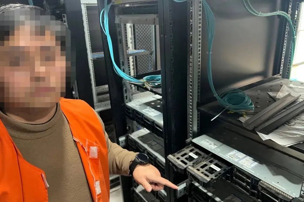 “蚂蚁搬家”式盗窃你见过吗？搬空一层楼的那种