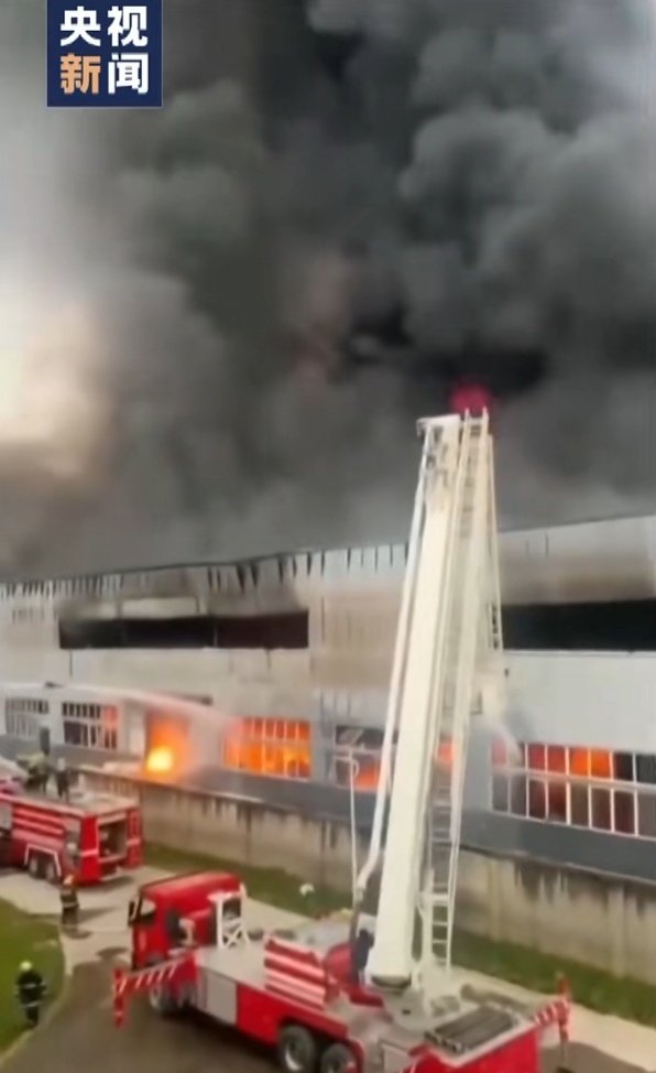 突发！成都一厂房发生火灾，暂无人员伤亡