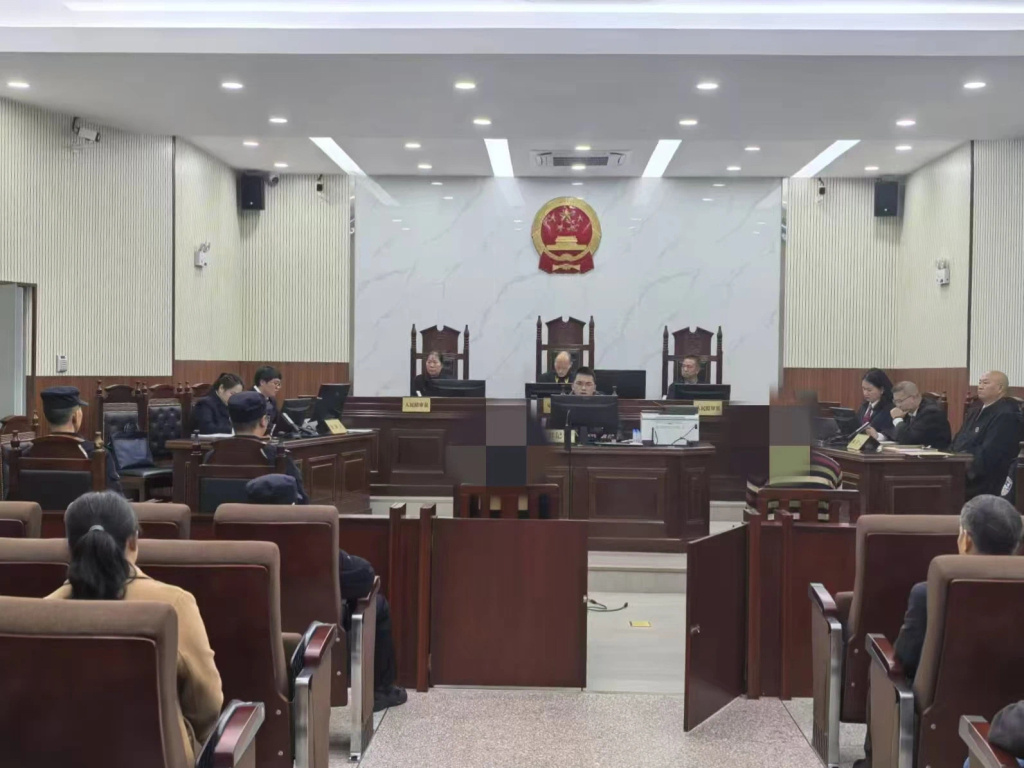 商贩用“敌敌畏”腌腊肉火腿防生蛆，被判刑2年4个月