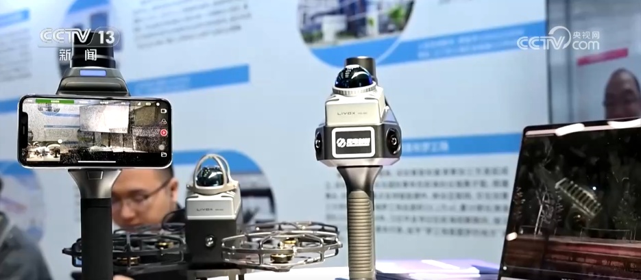 人才需求旺、“大礼包”诚意足……多地春招现场上演花式“抢人大战” 人才需求旺、“大礼包”诚意足……多地春招现场上演花式“抢人大战”