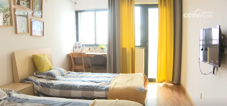 人才需求旺、“大礼包”诚意足……多地春招现场上演花式“抢人大战” 人才需求旺、“大礼包”诚意足……多地春招现场上演花式“抢人大战”