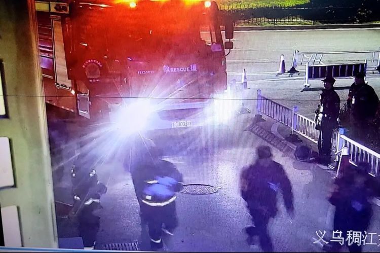 极限150秒！7个月大婴儿突发屏气，急需营救