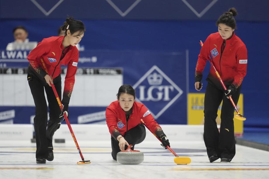 中国女子冰壶队世锦赛摘铜 直通2026米兰冬奥会 中国女子冰壶队世锦赛摘铜 直通2026米兰冬奥会