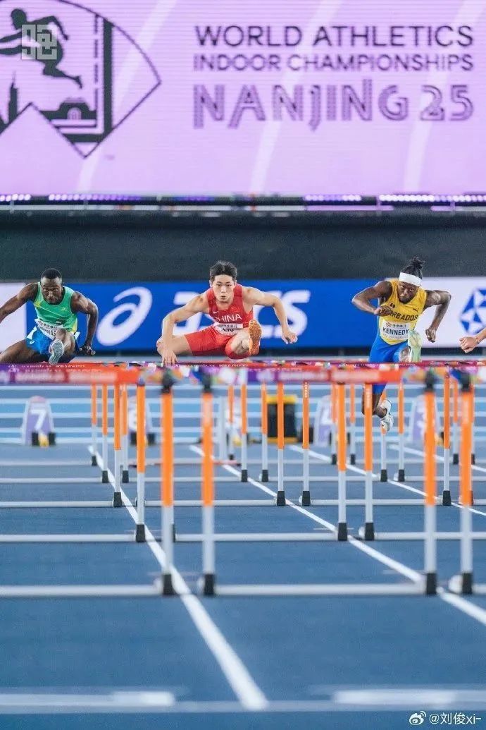 冲上热搜!刘翔之后,这个世锦赛项目又有中国运动员夺牌! 冲上热搜!刘翔之后,这个世锦赛项目又有中国运动员夺牌!
