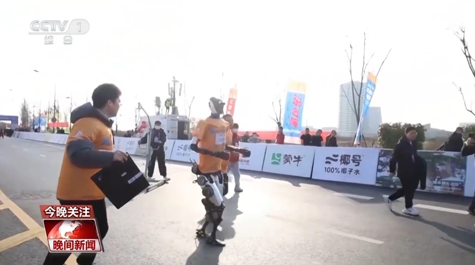 人形机器人 如何走进各类应用场景？