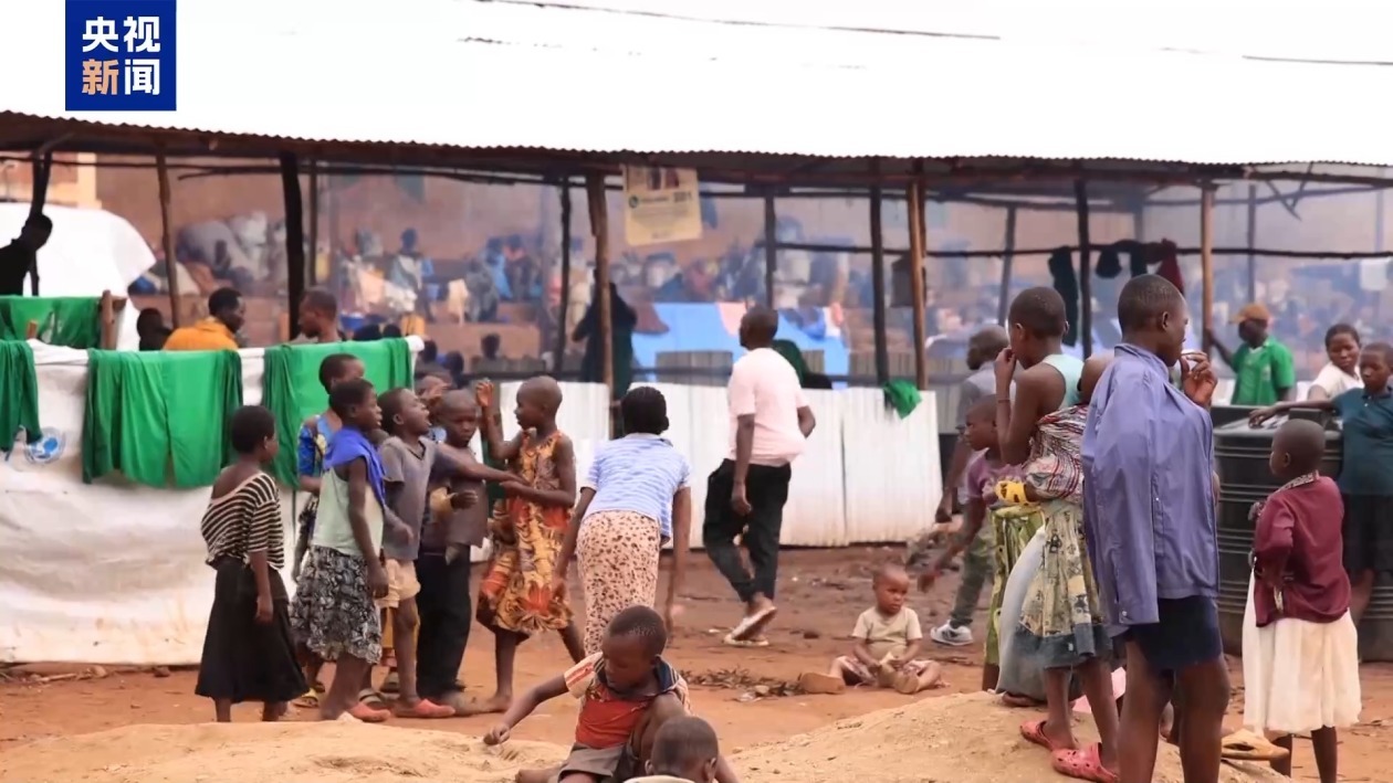 刚果(金)冲突升级 不到三个月已有十万难民逃往邻国 刚果(金)冲突升级 不到三个月已有十万难民逃往邻国