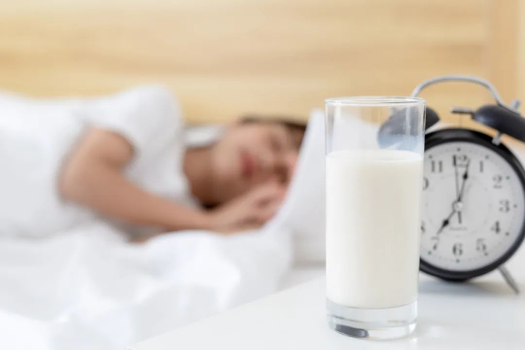 几点睡、几点起、睡多久?睡眠健康指南来了→ 几点睡、几点起、睡多久?睡眠健康指南来了→