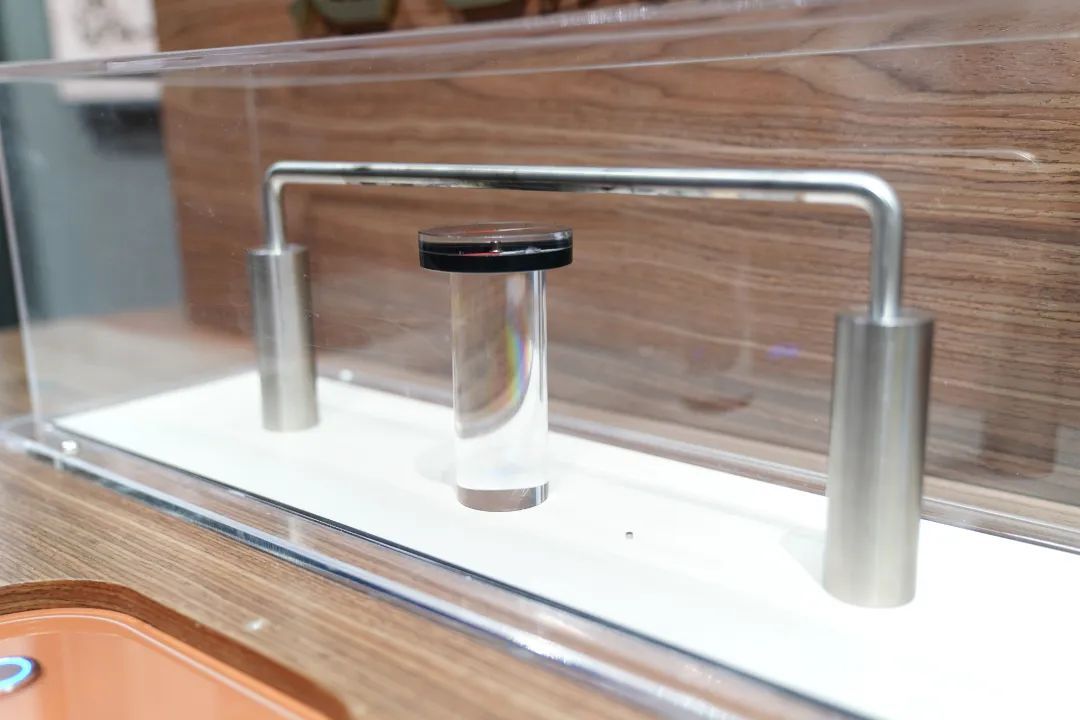 展项拾趣丨解锁电磁密码,探寻让列车悬浮的“魔法”力量! 展项拾趣丨解锁电磁密码,探寻让列车悬浮的“魔法”力量!