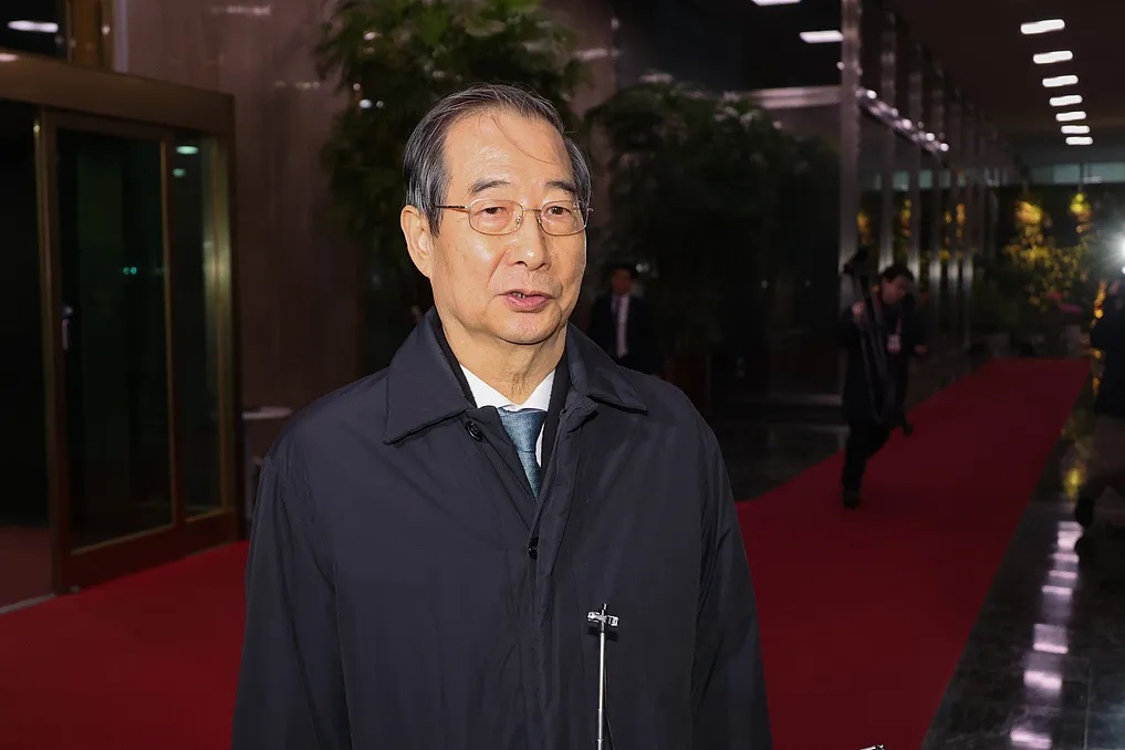 韩德洙恢复韩国总理及代总统职权