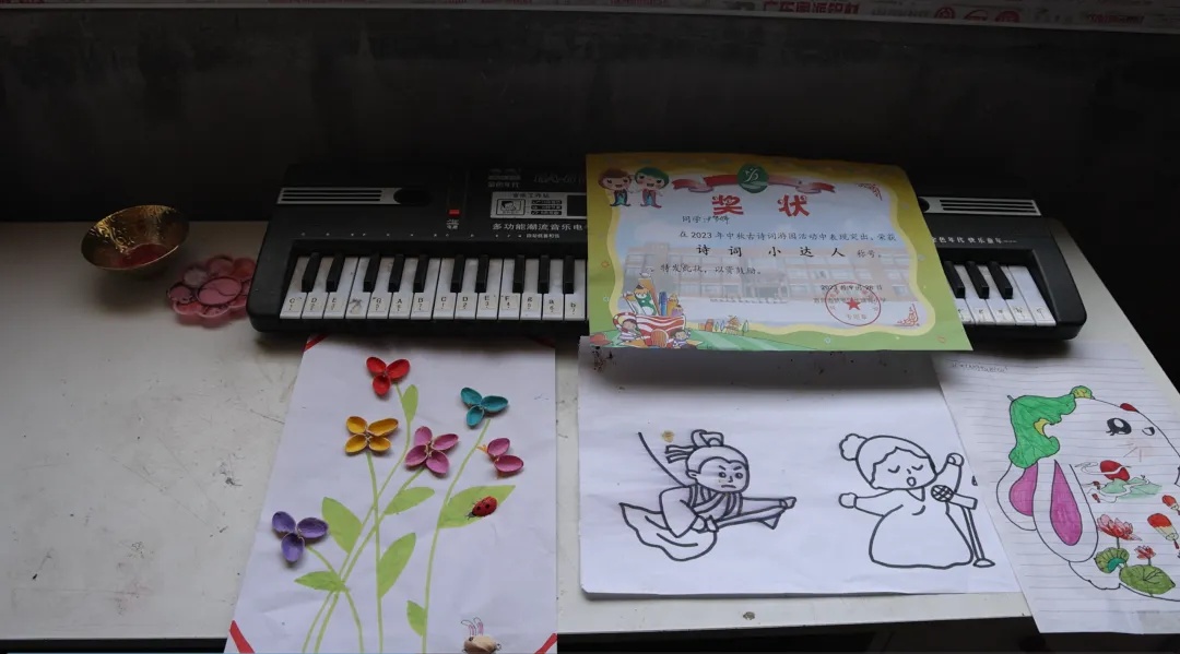 痛心!她走了,年仅12岁 痛心!她走了,年仅12岁