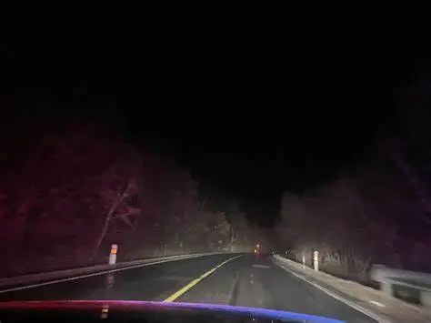 涨知识!不同路况下的正确刹车法 涨知识!不同路况下的正确刹车法