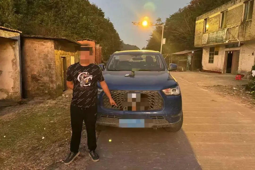 男子首次偷渡被罚3000元后,心有不甘再找“蛇头”偷渡,被广西警方刑拘 男子首次偷渡被罚3000元后,心有不甘再找“蛇头”偷渡,被广西警方刑拘