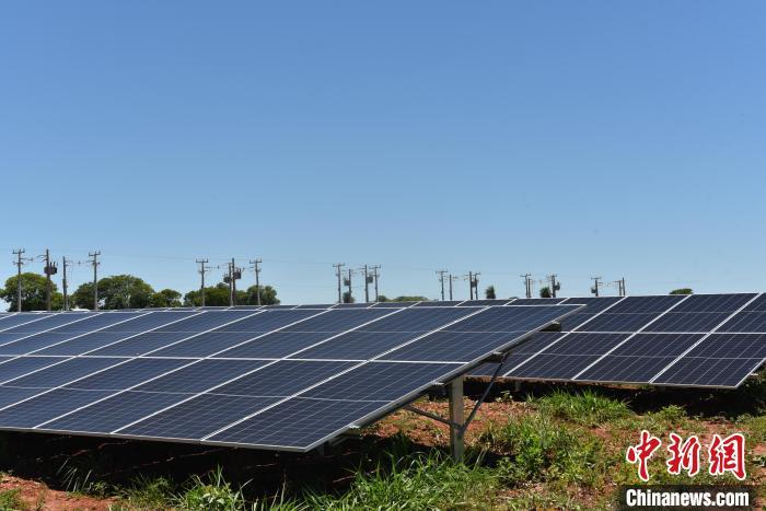 巴西太阳能发电装机容量突破55吉瓦 占全国电力22%