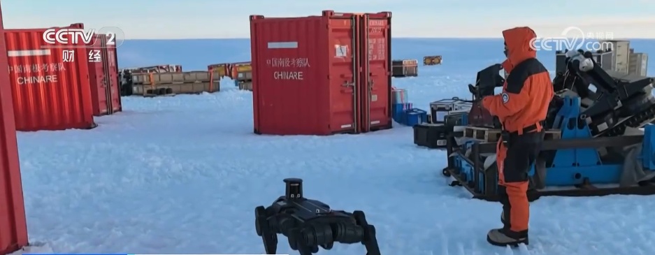 “人工智能+”持续赋能千行百业 “技术红线”促进AI健康发展 “人工智能+”持续赋能千行百业 “技术红线”促进AI健康发展