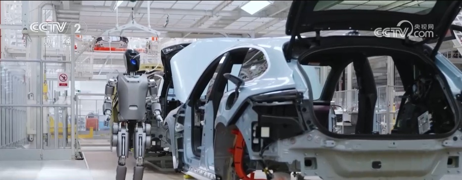 “人工智能+”持续赋能千行百业 “技术红线”促进AI健康发展 “人工智能+”持续赋能千行百业 “技术红线”促进AI健康发展