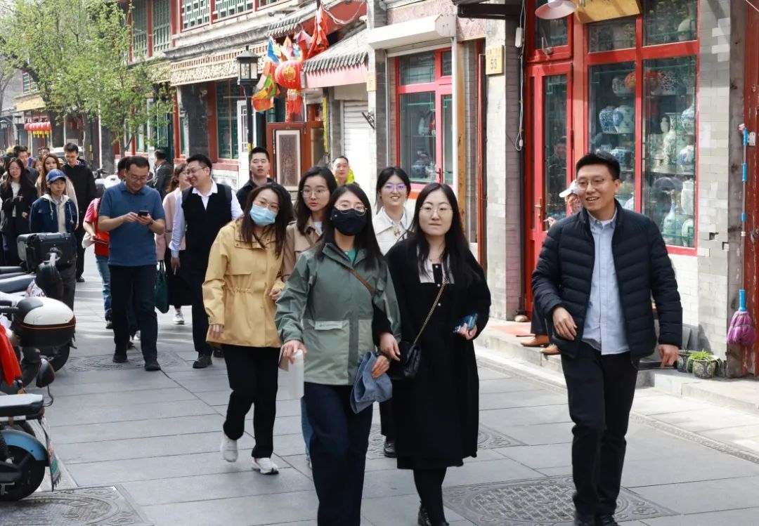 甜蜜路线首迎“体验官”!西城青年探秘婚俗新风尚 甜蜜路线首迎“体验官”!西城青年探秘婚俗新风尚