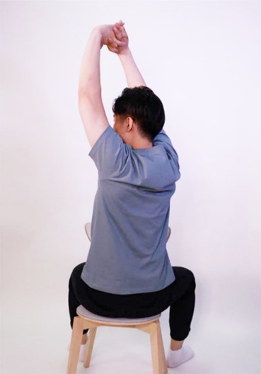 久坐人群注意了，这套操有效拯救你的“老腰”！