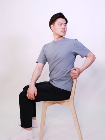 久坐人群注意了，这套操有效拯救你的“老腰”！