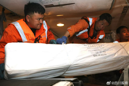 中国首个救援航班抵达缅甸 中国首个救援航班抵达缅甸