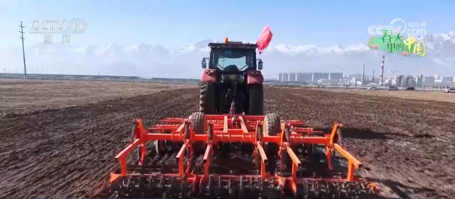 万象“耕”新绘“丰”景 各地多彩春耕画面拼就“三农”丰收盛景图