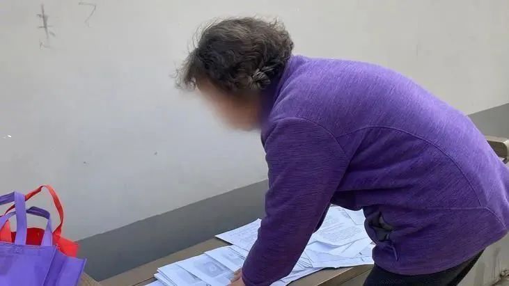 领免费鸡蛋后竟遭到起诉？这些骗局专坑老年人！