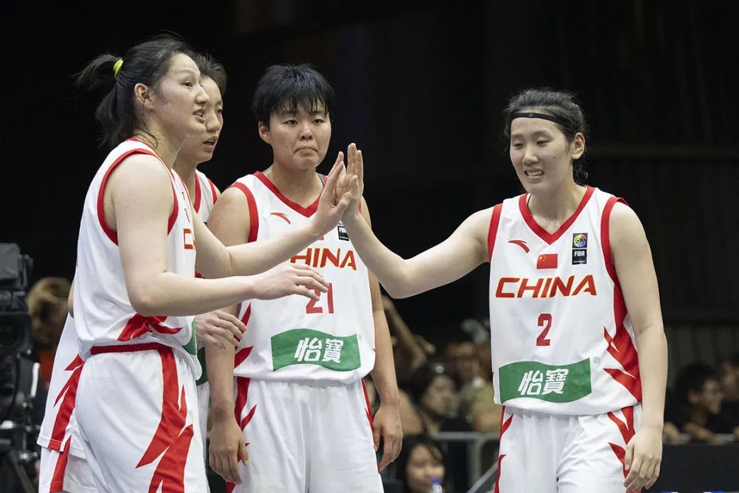 创最好成绩!中国男子三人篮球队夺亚洲杯亚军 创最好成绩!中国男子三人篮球队夺亚洲杯亚军
