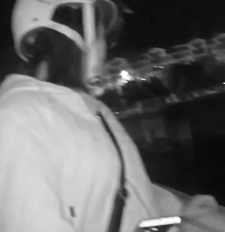 痛惜!44岁外卖员凌晨跳水救人,不幸牺牲 痛惜!44岁外卖员凌晨跳水救人,不幸牺牲