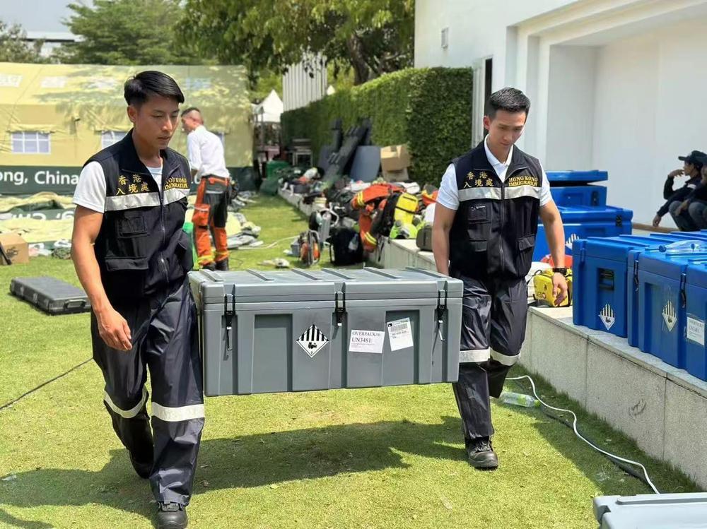 驰援缅甸 中国香港特区救援队在灾区持续搜救