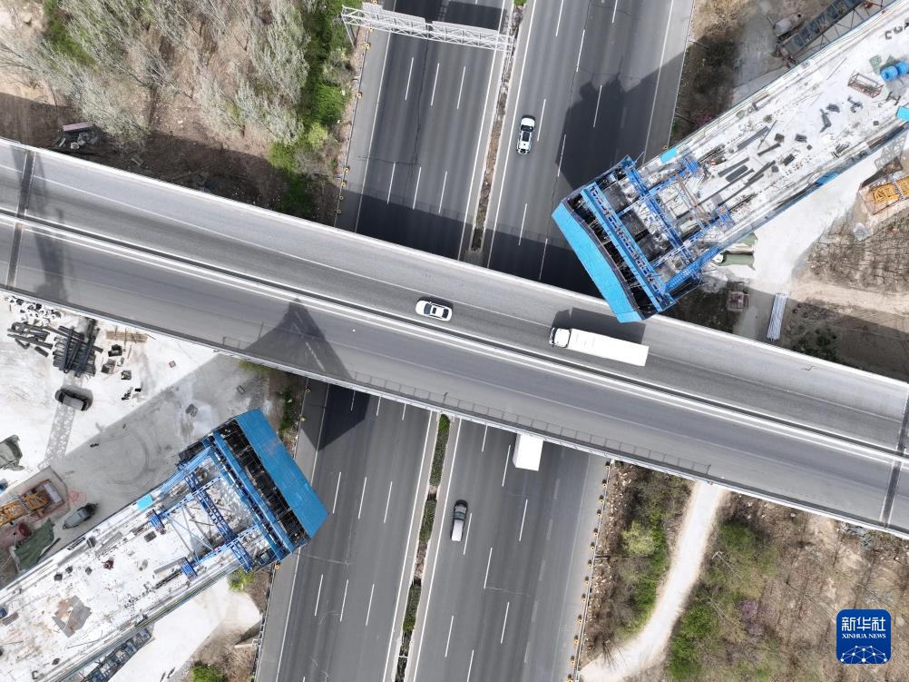 雄忻高铁连续梁施工“加速跑” 雄忻高铁连续梁施工“加速跑”