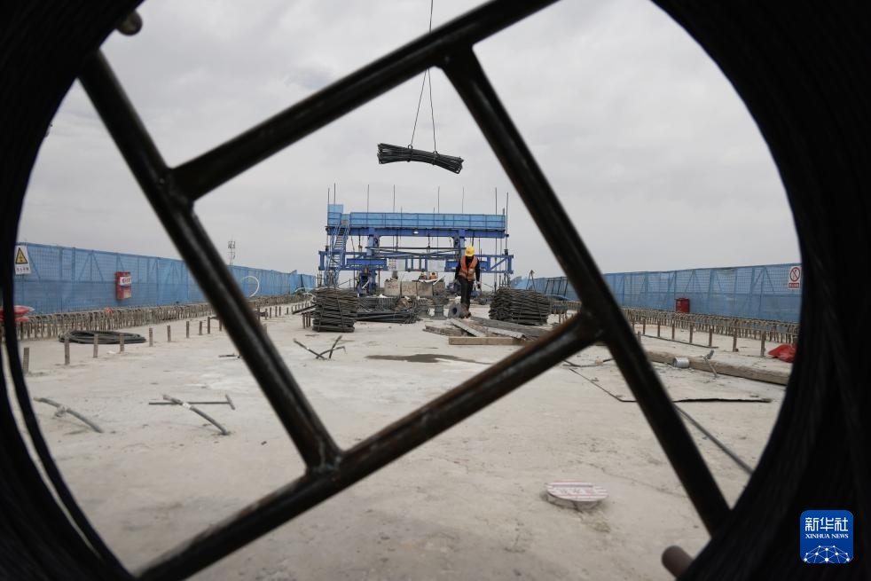 雄忻高铁连续梁施工“加速跑” 雄忻高铁连续梁施工“加速跑”