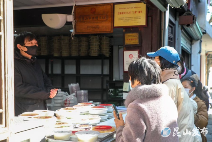 一天卖出3万只，昆山人又开始排队了……