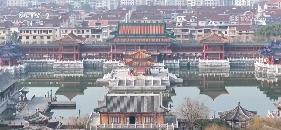 “微短剧+”搭乘科技赋能“快车”加速前行 多产业跨界融合释放价值空间