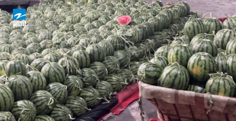 来了来了!很多杭州人盼了它一年,就等这一口! 来了来了!很多杭州人盼了它一年,就等这一口!